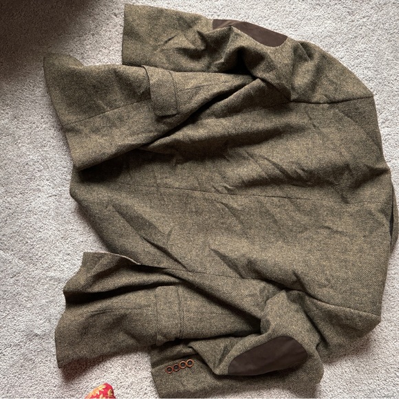 Jos. A. Bank Tweed Jacket w/ patches - Picture 2 of 5